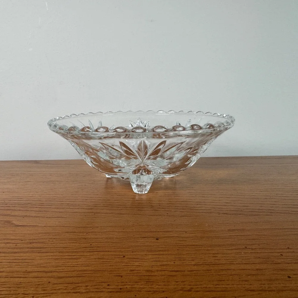 Vintage Anchor Hocking Precut Star of David Footed Serving‎ Candy Bowl